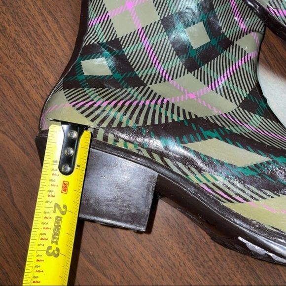 NWT dav Rainboots - Picture 7 of 12
